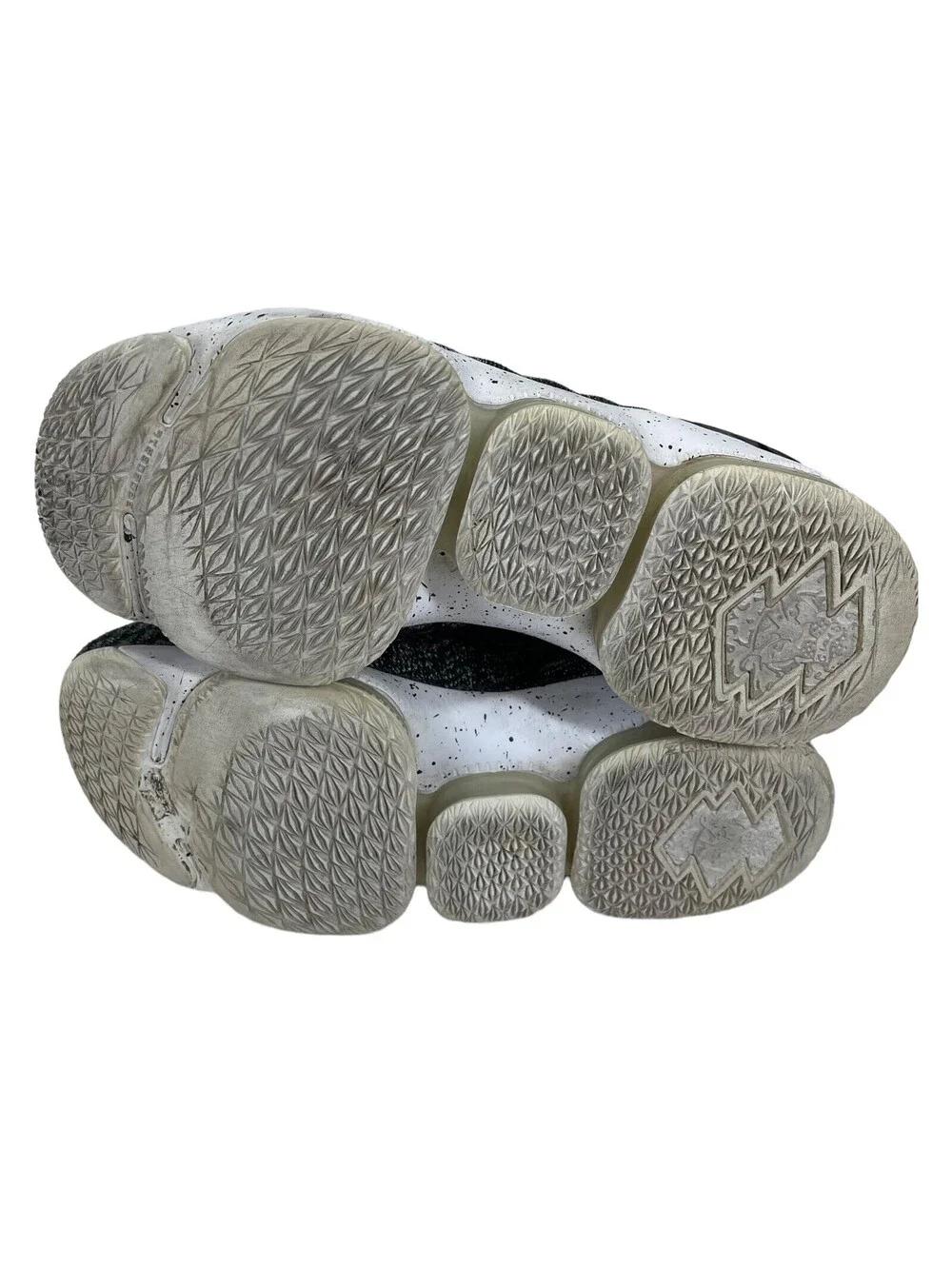Nike sneakers youth
